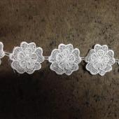 涤光丝水溶花边条码刺绣白色绣品