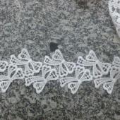 涤光丝水溶花边条码刺绣白色绣品