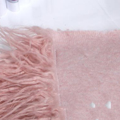 现货热销 针织 腈涤混纺 染色萝卜丝面料 皮粉色 女装面料