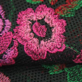 现货全涤绣花服装面料