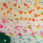 小花图案棉布印花全棉府绸布 梭织印花服装面料鞋帽面料 现货