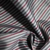 现货全涤色织格子服装面料