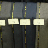 西服面料 70%T20%R10%W梭织染色制服服装面料 现货