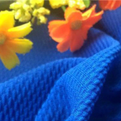 厂家直销女装针织面料斜纹泡泡麻春夏时尚女装裙装套装面料爆款