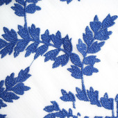 涤棉梭织雪纺绣花布 春夏裙子/衬衫 漂白底+宝蓝色绣花