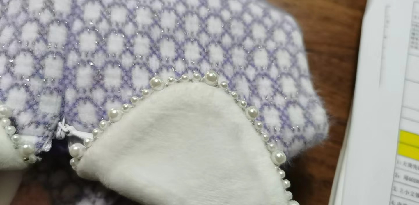 珍珠织带三颗小珠间一颗大珠