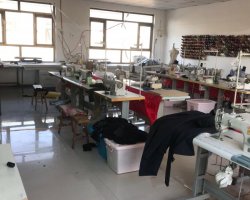 北京精品服装加工厂主要经营服装打板，样衣制作，精品大小单加工，真诚期待与您合作